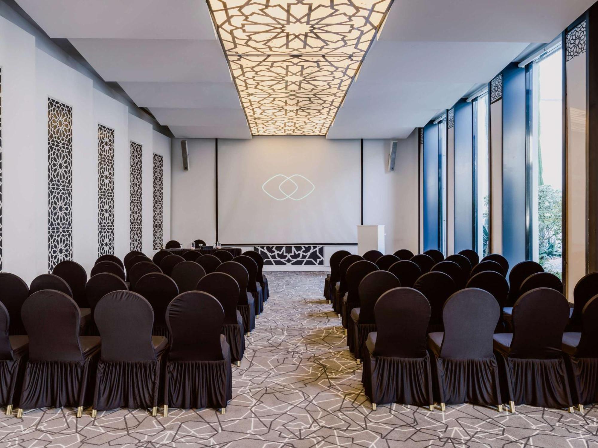 Отель Sofitel Rabat Jardin Des Roses Экстерьер фото